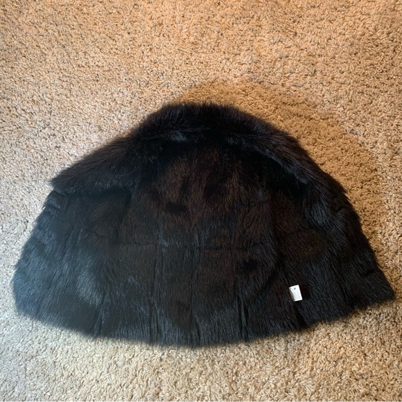 Black and Grey Faux Fur and Faux Suede Vest Women’s Size Small - Picture 8 of 14